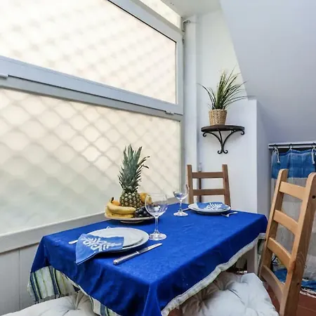 Combro Design By Homing Apartamento *