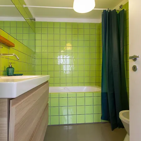 Combro Design By Homing Apartmán *